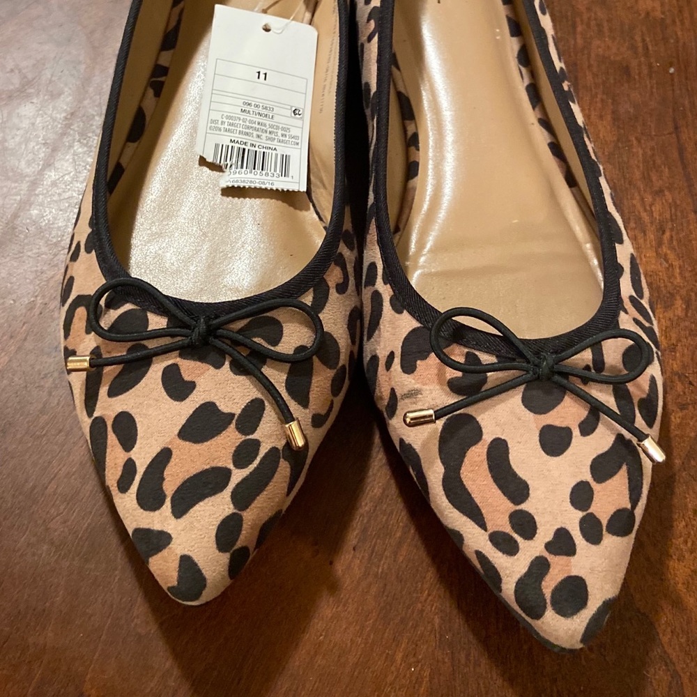 Merona Leopard Pointed Flats Size 11 Brand New